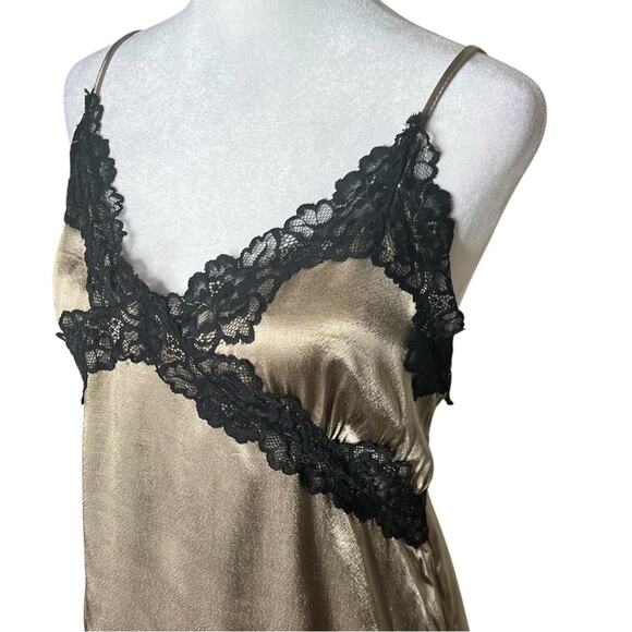 Beverly and Beck Lace Trim Satin Cami Top L Silky Dark Fairy Romantic Whimsigoth - Picture 3 of 11